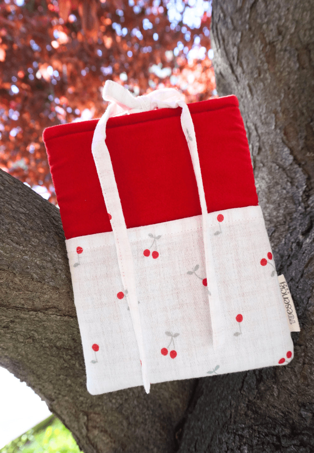 funda roja para ebook kindle paperwhite roja intenso con cerezas rojas