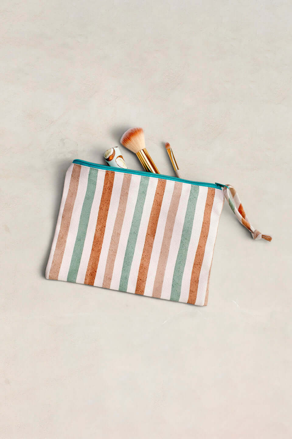 Mini neceser plano de bolso Riviera Stripe · Ligero, fino y útil