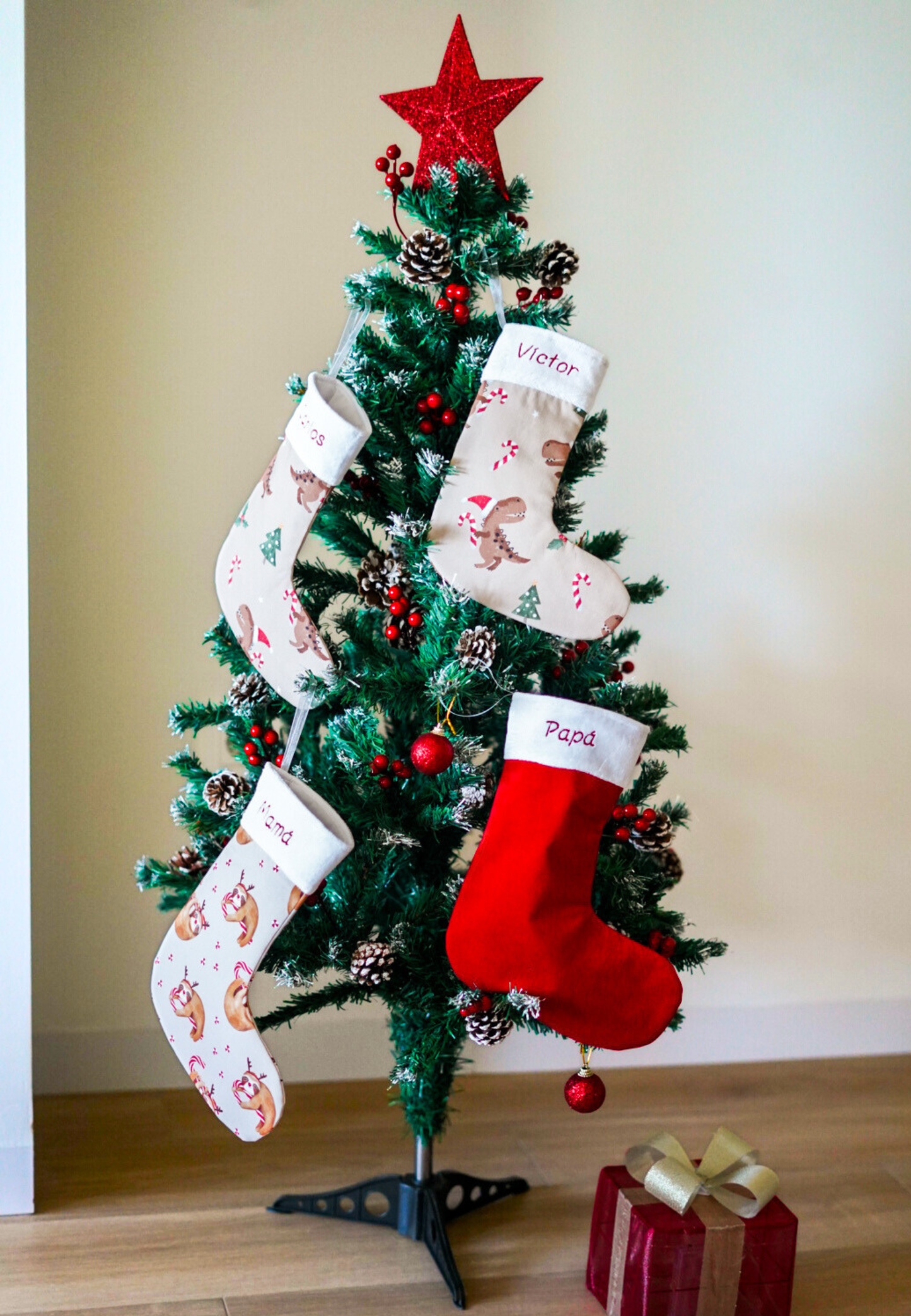 Calcetines de Navidad personalizados · Papá, mamá y peques