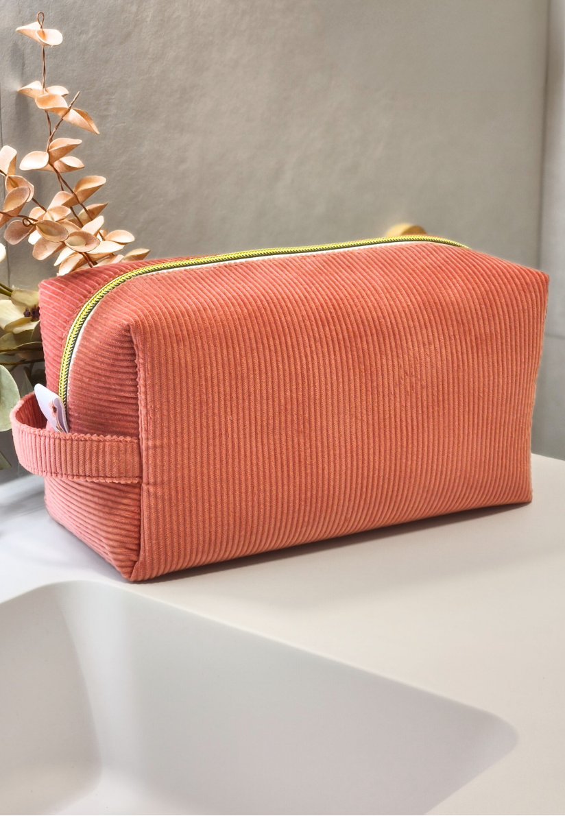 neceser grande con asa mujer viaje pana y flores