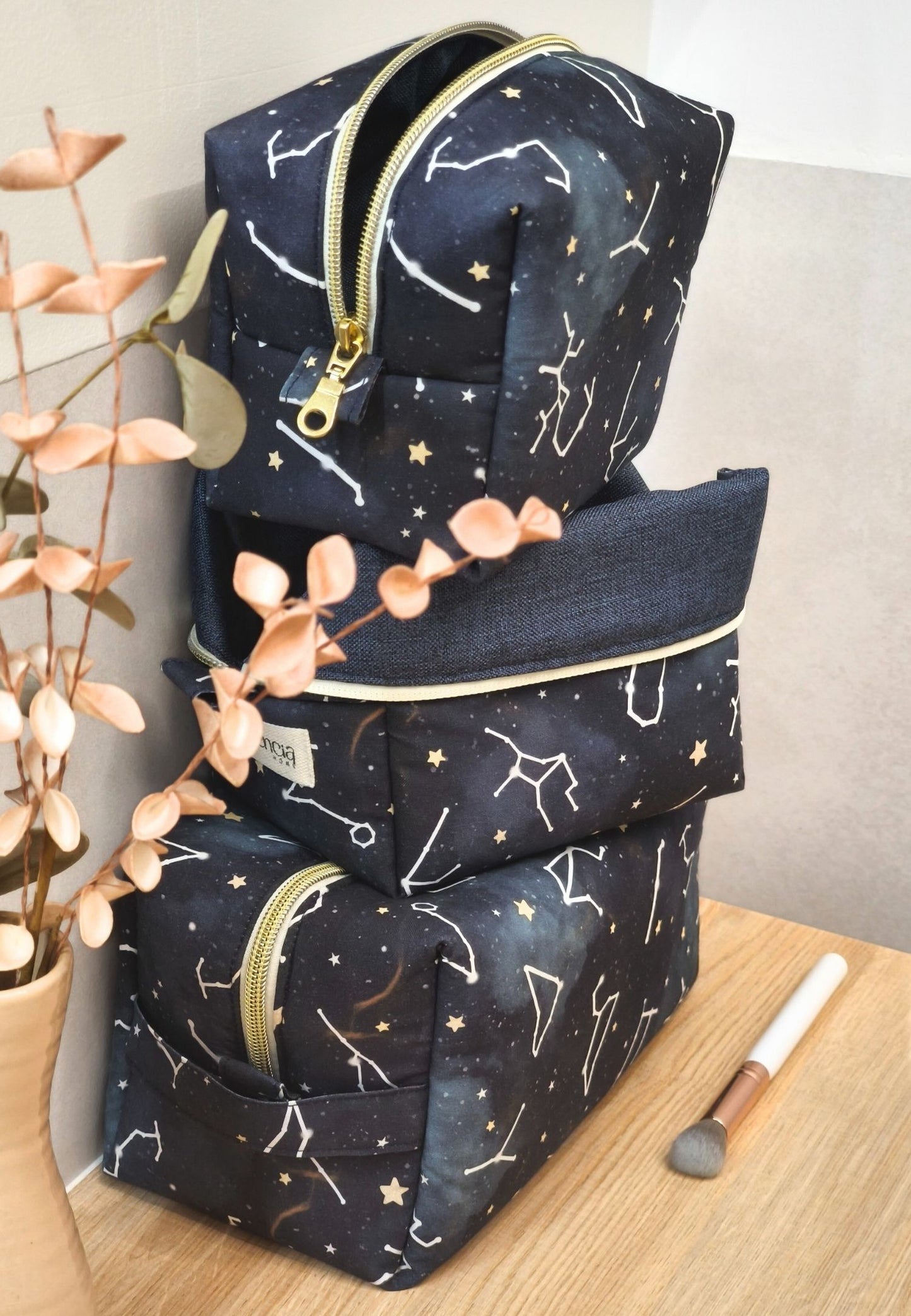 Set de Maquillaje Stellar Night · 3 Neceseres